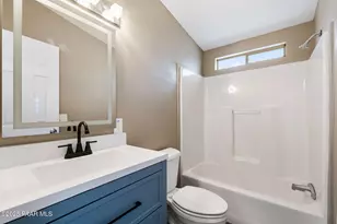 7755 E Broken Wagon Way, Prescott Valley, AZ 86314 - Photo 15