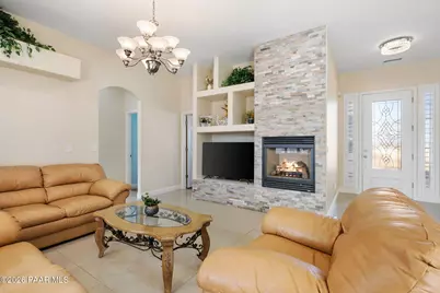 7925 E Acre Way, Prescott Valley, AZ 86315 - Photo 9