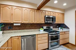 1073 N Broken Wagon Trail, Dewey-Humboldt, AZ 86327 - Photo 15