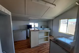 22510 W Railroad Ave, Seligman, AZ 86337 - Photo 9