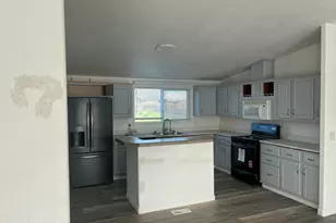 20908 E Deer Valley Ln, Mayer, AZ 86333 - Photo 5