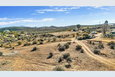 655 S Martha Way, Dewey-Humboldt, AZ 86327 - Photo 7