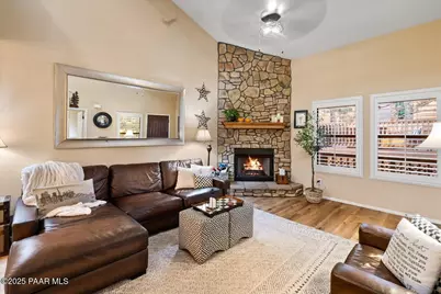 237 Creekside Circle #F, Prescott, AZ 86303 - Photo 7