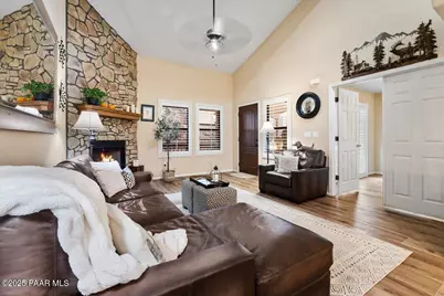 237 Creekside Circle #F, Prescott, AZ 86303 - Photo 9