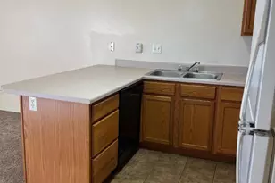 7980 E Lakeshore Dr, Prescott Valley, AZ 86314 - Photo 11