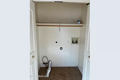 7980 E Lakeshore Drive, Prescott Valley, AZ 86314 - Photo 9