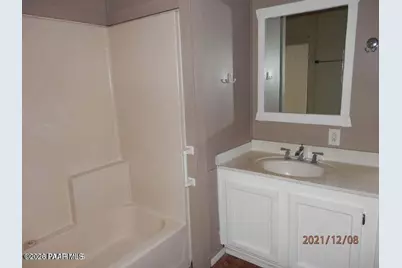 7900 E Walnut Way, Prescott Valley, AZ 86314 - Photo 9