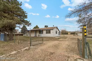 16578 W Unknown Mexican Ave, Peeples Valley, AZ 86332 - Photo 3