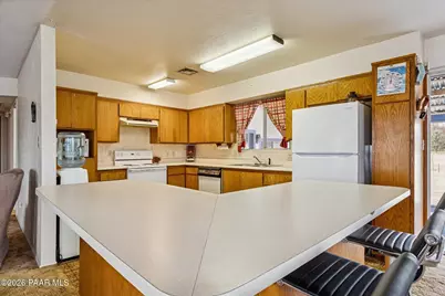 16578 W Unknown Mexican Avenue, Peeples Valley, AZ 86332 - Photo 13