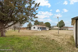 16578 W Unknown Mexican Ave, Peeples Valley, AZ 86332 - Photo 23