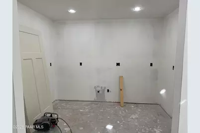 324 N Mount Vernon Avenue, Prescott, AZ 86301 - Photo 3