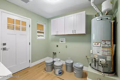 324 N Mount Vernon Avenue, Prescott, AZ 86301 - Photo 17