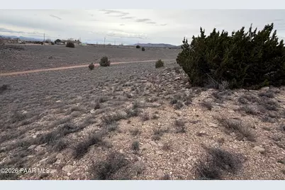 25672 N Lopez Drive, Paulden, AZ 86334 - Photo 11