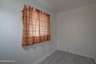 9040 S Magby Dr, Wilhoit, AZ 86332 - Photo 11