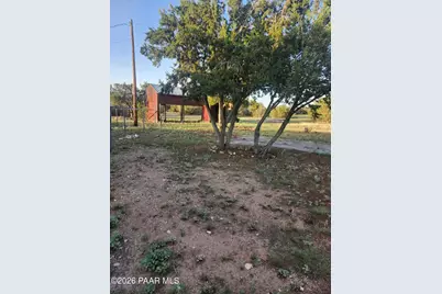 53910 N Granada Circle, Seligman, AZ 86337 - Photo 9
