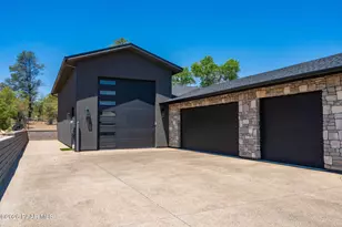 943 Estrella Ct, Prescott, AZ 86305 - Photo 3