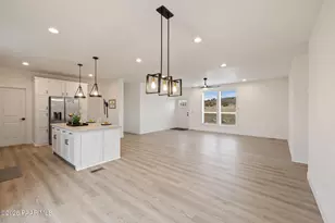 1437 E Whirlpool Dr, Paulden, AZ 86334 - Photo 3