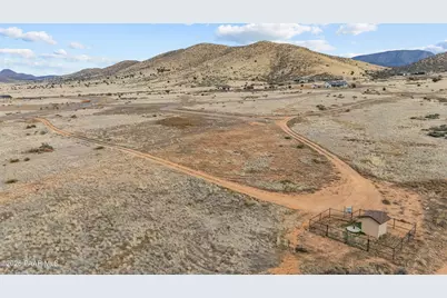 9084 N Harvest Sun Lane, Prescott Valley, AZ 86315 - Photo 9