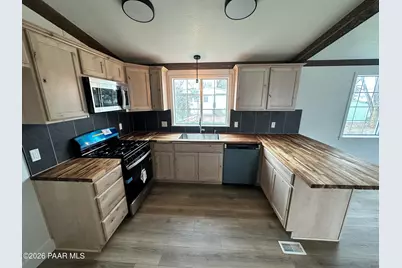 1335 E Hall Lane, Chino Valley, AZ 86323 - Photo 11