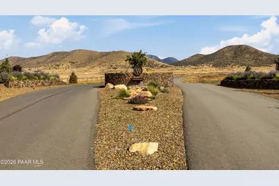 10129 E Blossom Lane, Prescott Valley, AZ 86315 - Photo 17