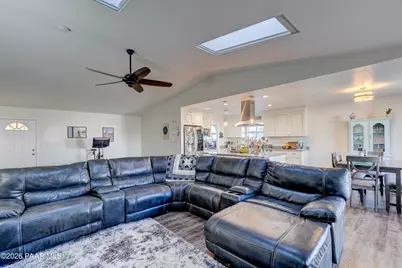 10838 E Oxbow Drive, Dewey-Humboldt, AZ 86327 - Photo 9