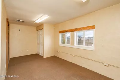 815 S Dunivin Lane, Dewey-Humboldt, AZ 86327 - Photo 13