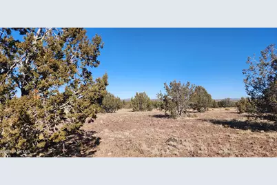 251 Se4 Juniperwood Ranch, Ash Fork, AZ 86320 - Photo 19