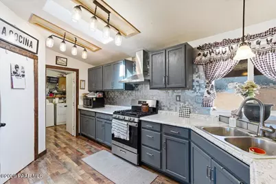 485 N Old Coach Trail, Dewey-Humboldt, AZ 86327 - Photo 11