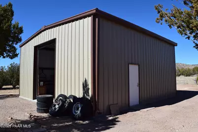 25633 El Dorado Drive, Seligman, AZ 86337 - Photo 7