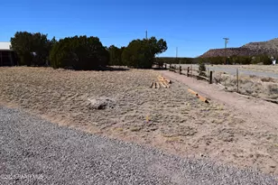 25633 El Dorado Dr, Seligman, AZ 86337 - Photo 17