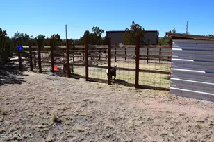 25633 El Dorado Dr, Seligman, AZ 86337 - Photo 11