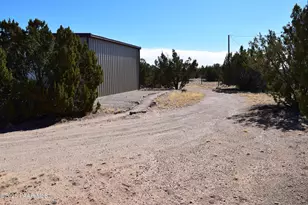 25633 El Dorado Dr, Seligman, AZ 86337 - Photo 9