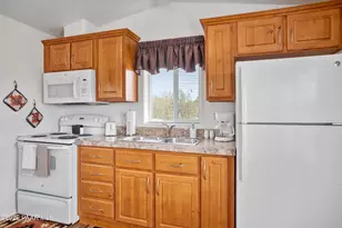 25815 W Fort Rock Rd, Seligman, AZ 86337 - Photo 7