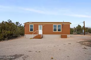 25815 W Fort Rock Rd, Seligman, AZ 86337 - Photo 15
