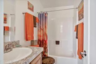 25815 W Fort Rock Rd, Seligman, AZ 86337 - Photo 9