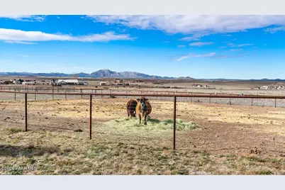 5757 E Longhorn Road, Chino Valley, AZ 86323 - Photo 29