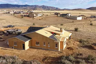 9230 N Grazing Meadow Ln, Prescott Valley, AZ 86315 - Photo 7