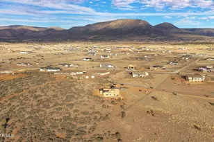 9230 N Grazing Meadow Ln, Prescott Valley, AZ 86315 - Photo 9