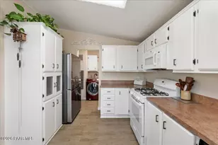 638 N Wild Walnut Dr, Dewey-Humboldt, AZ 86327 - Photo 13