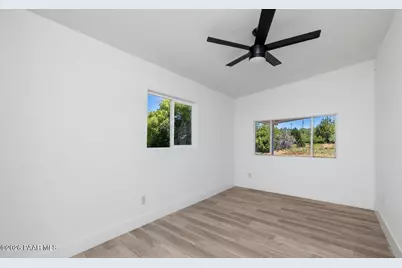 1550 S Hopi Trail, Dewey-Humboldt, AZ 86327 - Photo 7