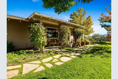 17827 S Tawny Lane, Peeples Valley, AZ 86332 - Photo 9