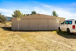 17827 S Tawny Ln, Peeples Valley, AZ 86332 - Photo 23