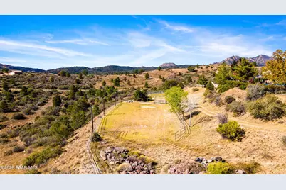 17827 S Tawny Lane, Peeples Valley, AZ 86332 - Photo 65