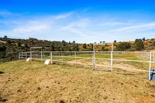 17827 S Tawny Ln, Peeples Valley, AZ 86332 - Photo 19