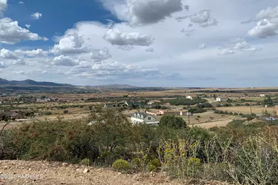 851 S Apache Knolls Trail, Dewey-Humboldt, AZ 86327 - Photo 9