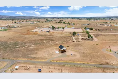 25665 N Riesling Lane, Paulden, AZ 86334 - Photo 23