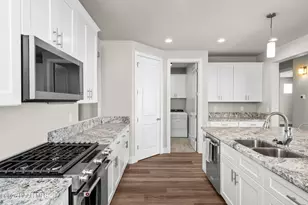 15689 E Orch Vw Rd, Dewey-Humboldt, AZ 86327 - Photo 11