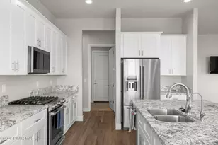 15690 E Orch Vw Rd, Dewey-Humboldt, AZ 86327 - Photo 9