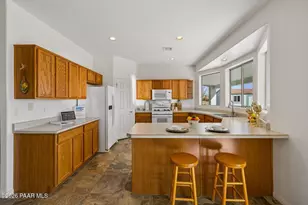 7805 N Painted Vista Dr, Prescott Valley, AZ 86315 - Photo 9