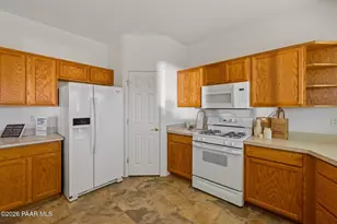 7805 N Painted Vista Dr, Prescott Valley, AZ 86315 - Photo 11